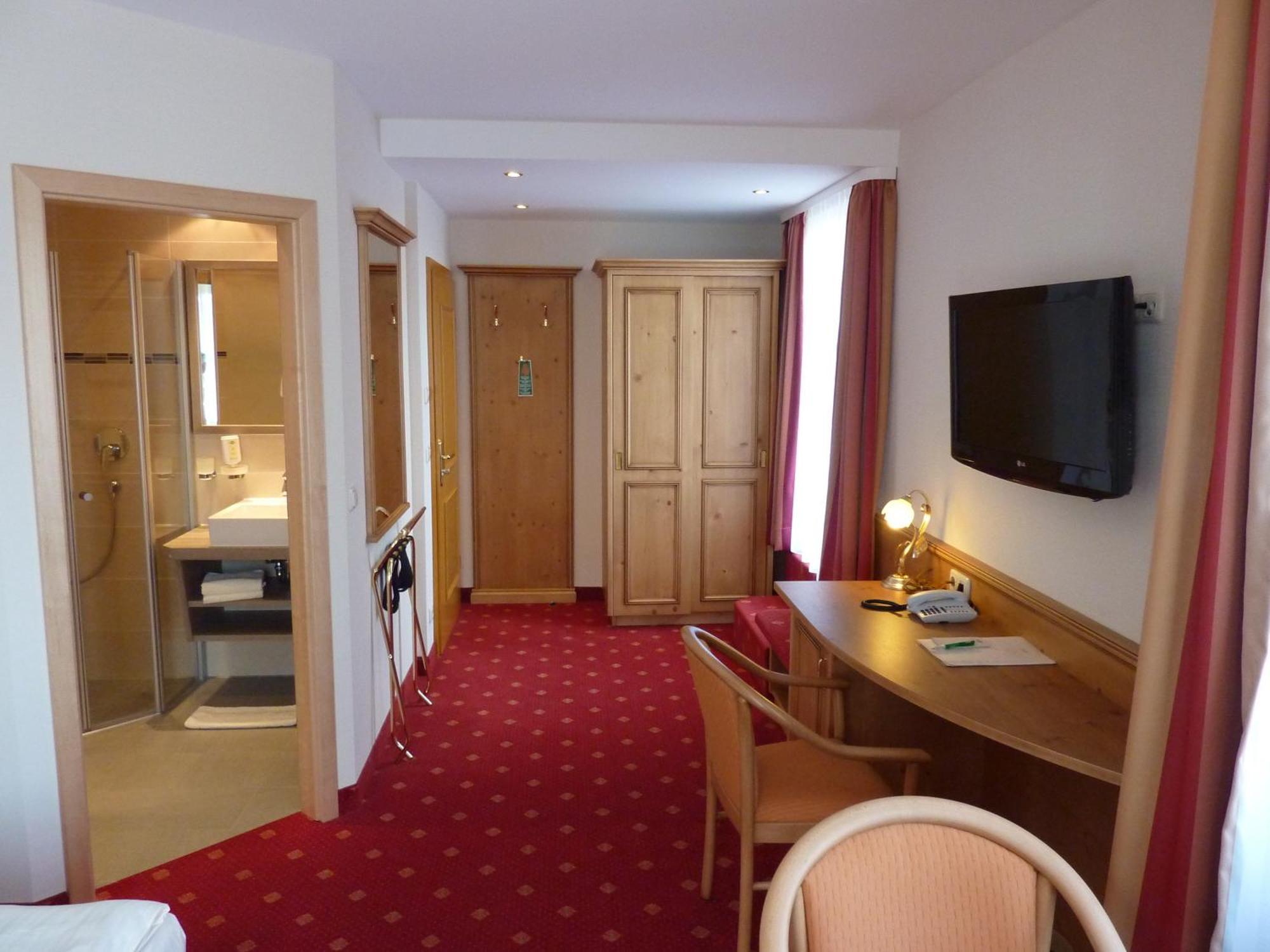 Hotel Holl Шонгау Екстер'єр фото