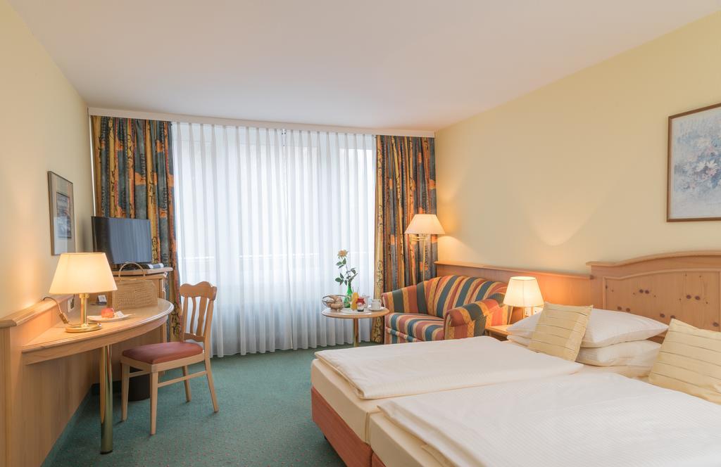 Hotel Holl Шонгау Екстер'єр фото